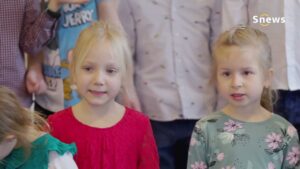 Děti z Mateřské Školy Dráček si k mezinárodnímu dni žen připravily krásná vystoupení.